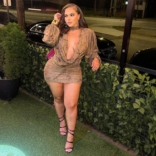 Swing collar, low cut, high waist, hip hugging dress