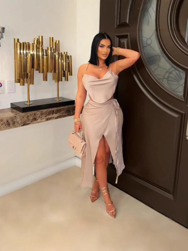 Two piece set of lace up collar, suspender, high slit skirt M80260