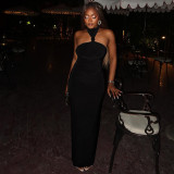 Hanging neck and chest wrapped dress