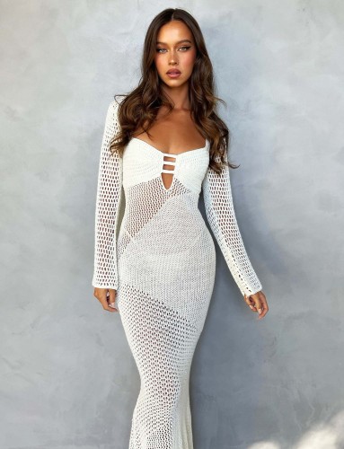 Hollow out long sleeved knitted low cut backless dress