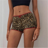 Small bow shorts