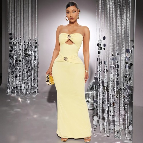 Strapless hollow metal flower wrapped buttocks long skirt