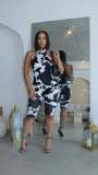 Hanging neck sleeveless slim fitting one-piece five quarter pants