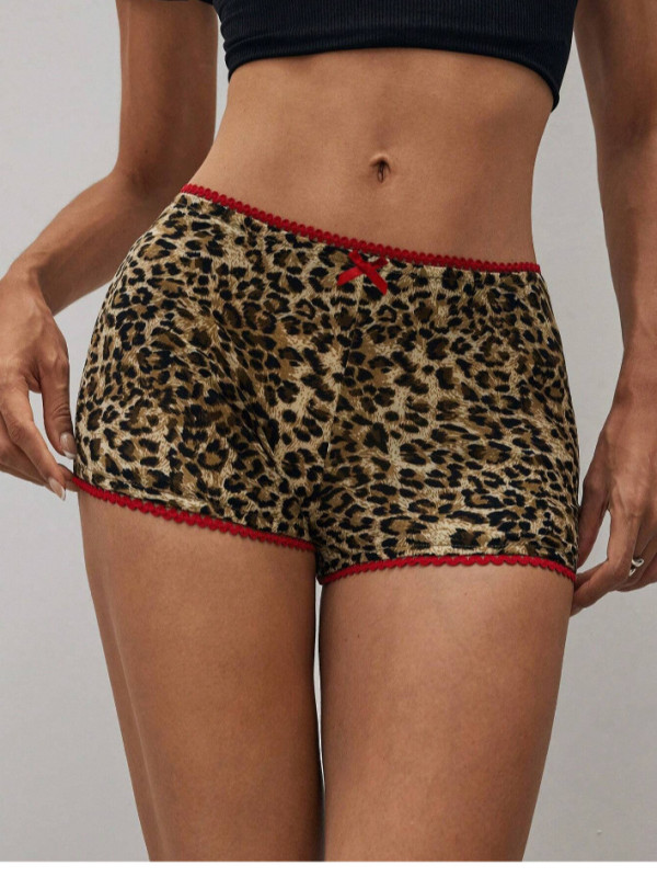 Slim fit small bow shorts