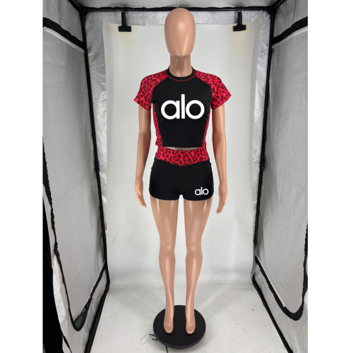 Printed leopard print patchwork short sleeved sports shorts two-piece set
