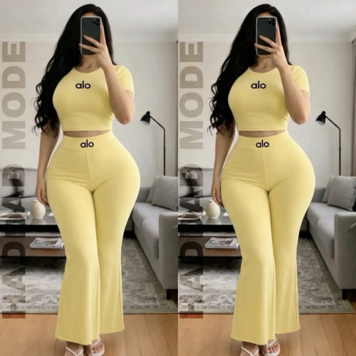 High elasticity, wide legs, high waist, slightly flared embroidery, tight fitting two-piece set