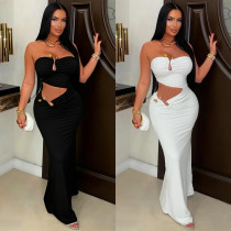 Strapless and revealing backpack buttocks dress