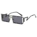 Metal Rivets Sunglasses