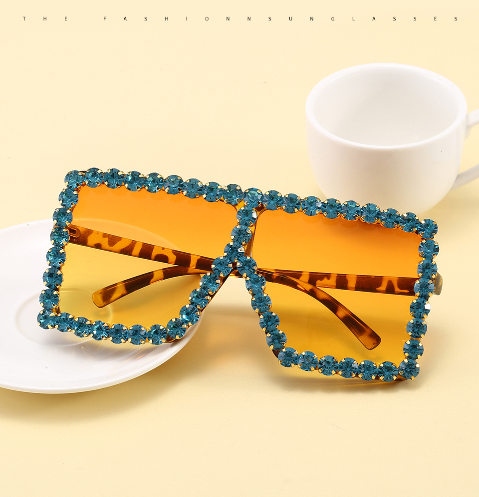 Oversized Square Frame Bling Rhinestone Crystal Brand Designer Sunglasses  For Women 2018 - Black - Blue - CD18HXHWZ84
