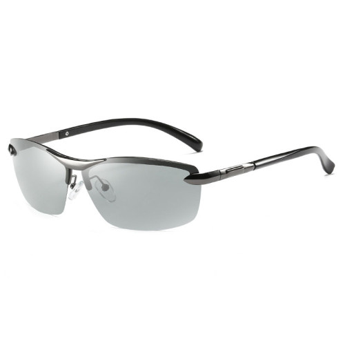 Polarized Photochromic Lenses Driving Sunglasses