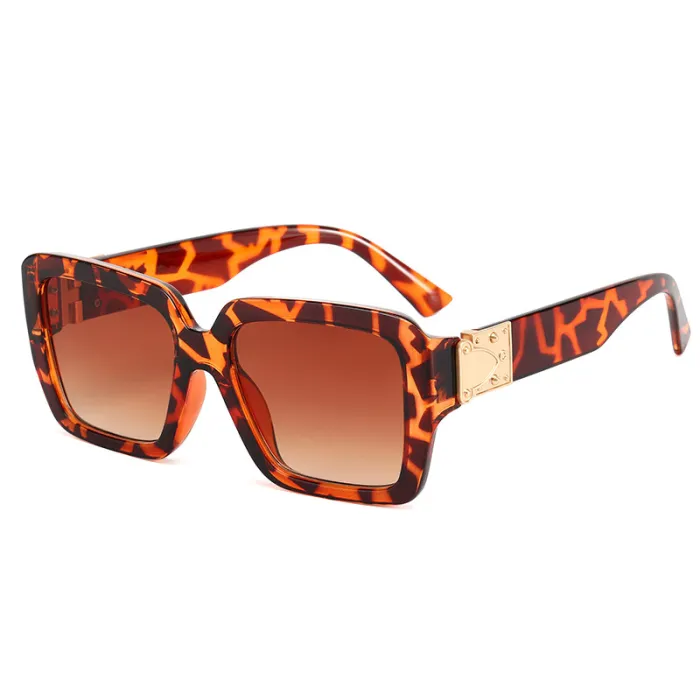 Fashion Square Oversized Women Gradient Shades Sunglasses