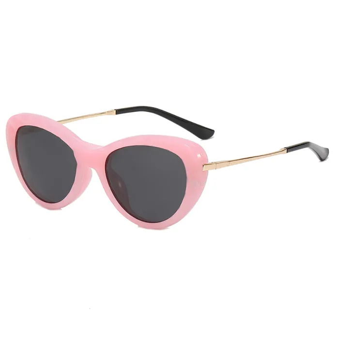 Cateye Light weight Blue light blocking Polarized Clip On Sunglasses