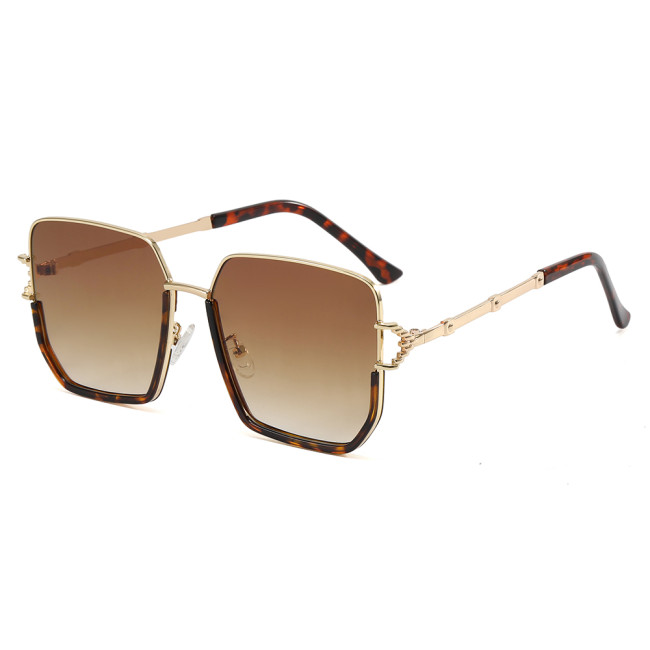 Oversized Shades Metal Frame Square Sunglasses