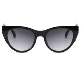 Retro Chic Cat Eye Women Oval Sunglasses