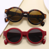 Retro Women Round Tinted Sunglasses
