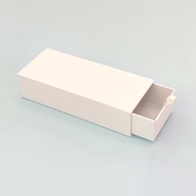 100 Pack White Rigid Sleeve Box
