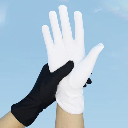 Soft Nylon Gloves for All-Day Wear in Optical Shops