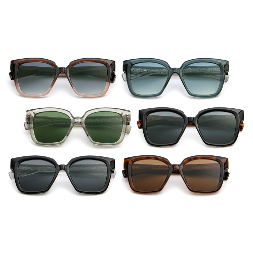 Retro Bold Square Sunglasses with Exquisite Wave-Pattern Wire Core Temples