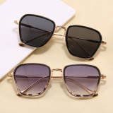 Classic Sleek Square Pilot Style Gradient Lenses Sunglasses