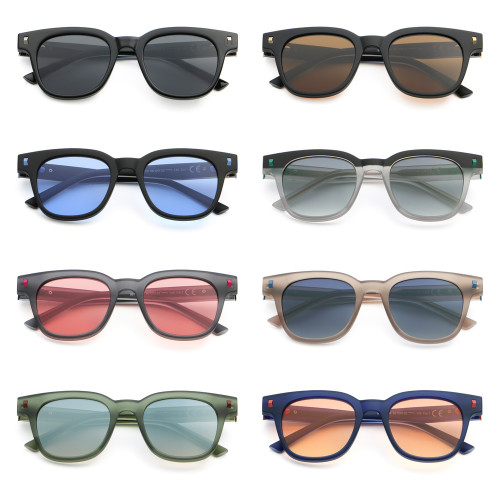 Retro Square UV400 Sunglasses with Decorative Temples
