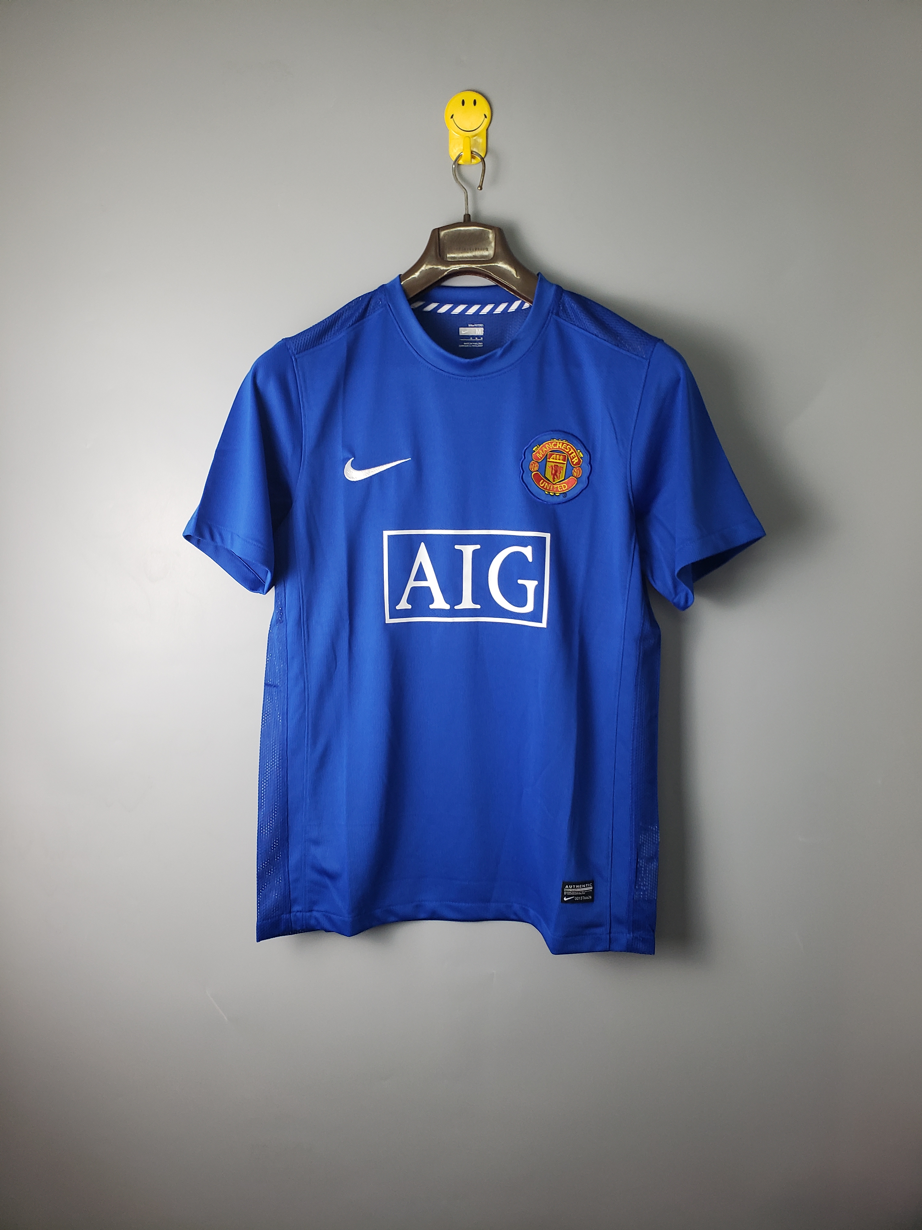 Manchester united retro blue jersey sales