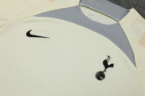 22-23 Tottenham Hotspur  training Short Sleeve Suit(With short)