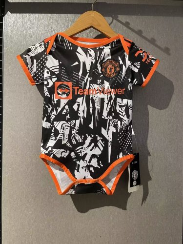22-23 Manchester United Black Baby crawling suit