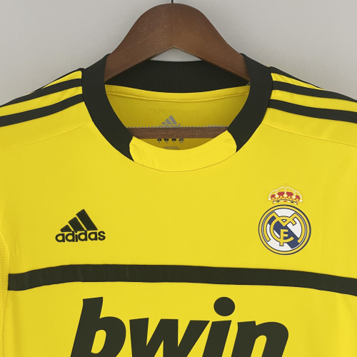 11-12  Real Madrid Yellow Goal Keeper Retro Jersey