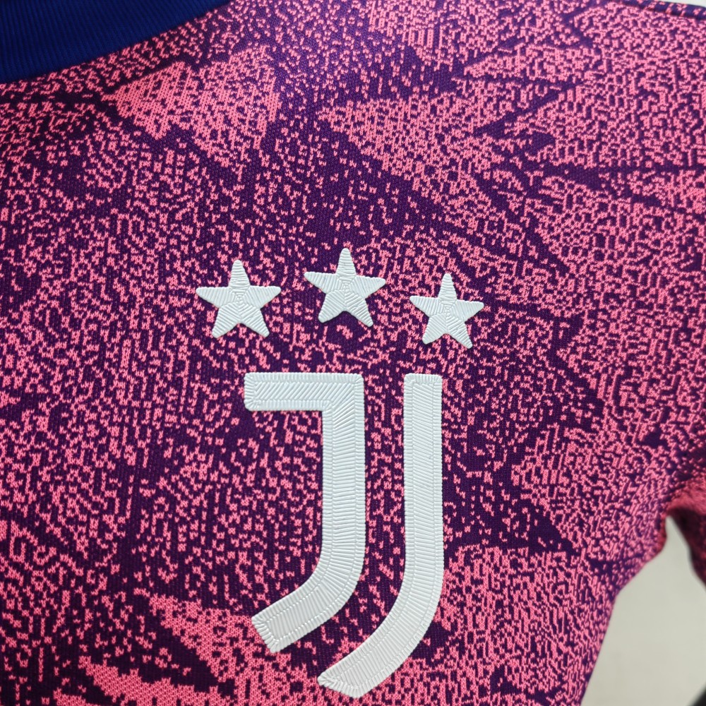 22-23 Juventus home Player Jersey