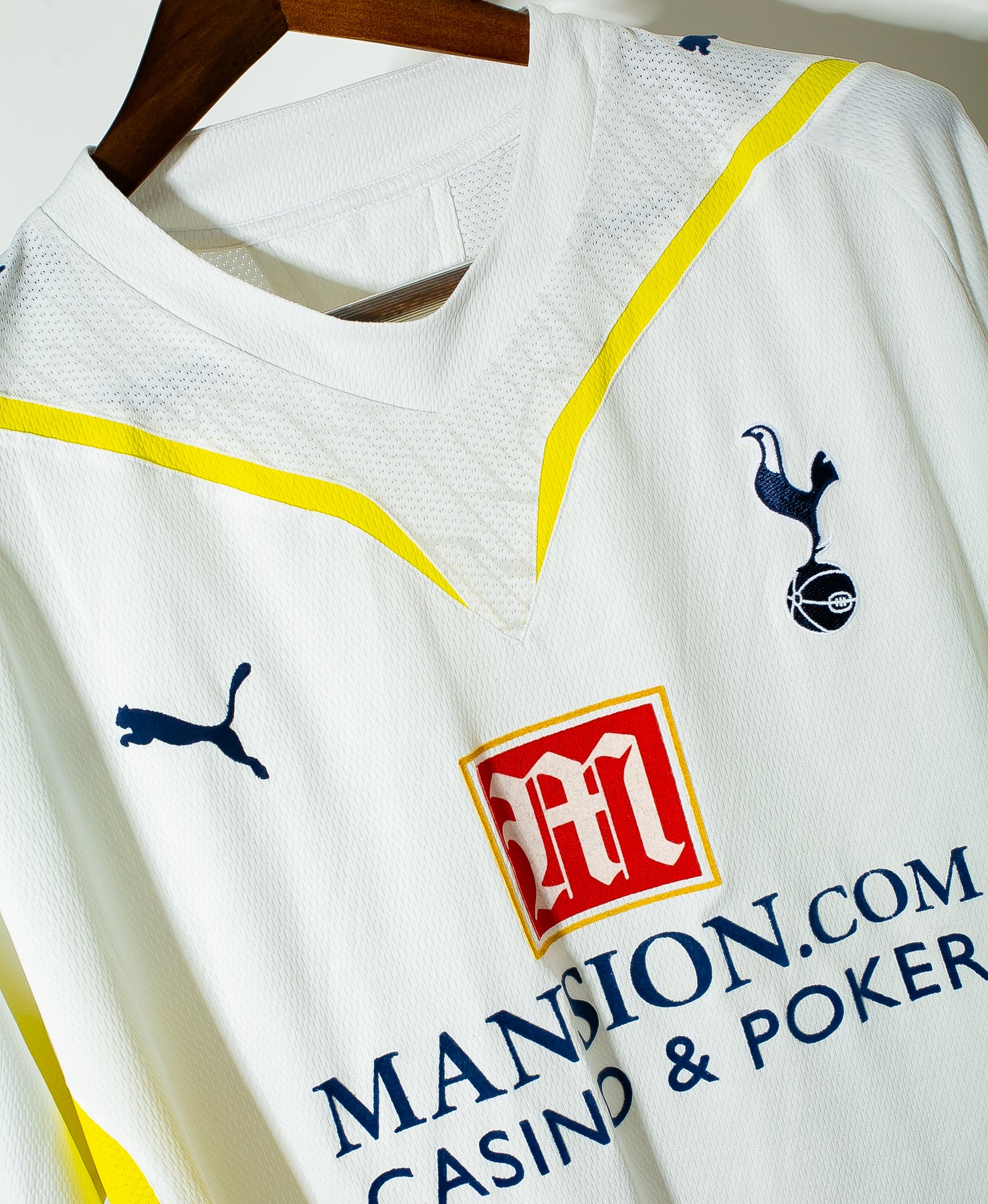 Tottenham Hotspur Home football shirt 2009 - 2010. Sponsored by Mansion