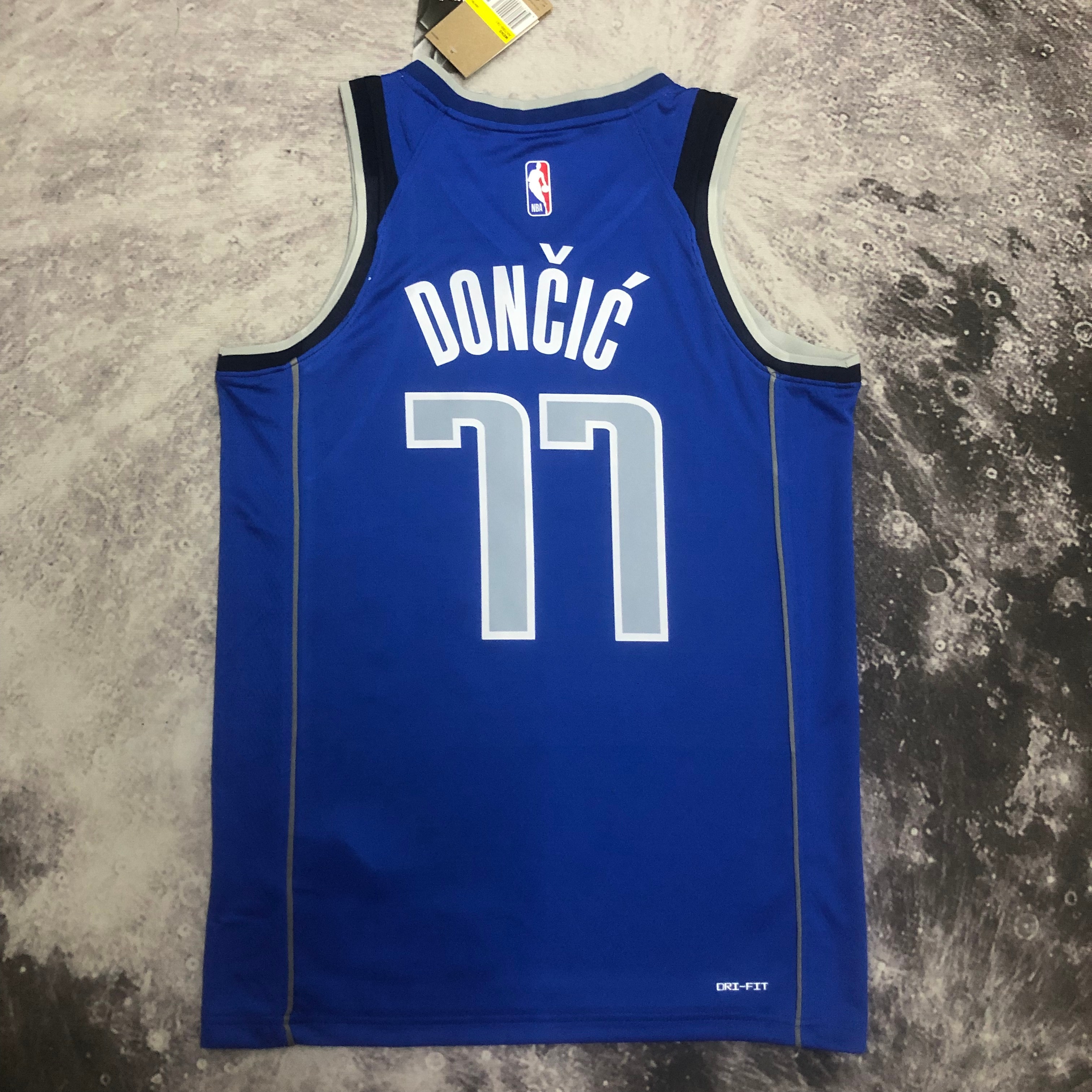 Luka-Doncic-77-Dallas-
