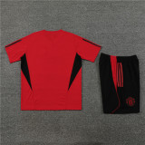 23-24 Manchester United Red Training Short Sleeve Suit