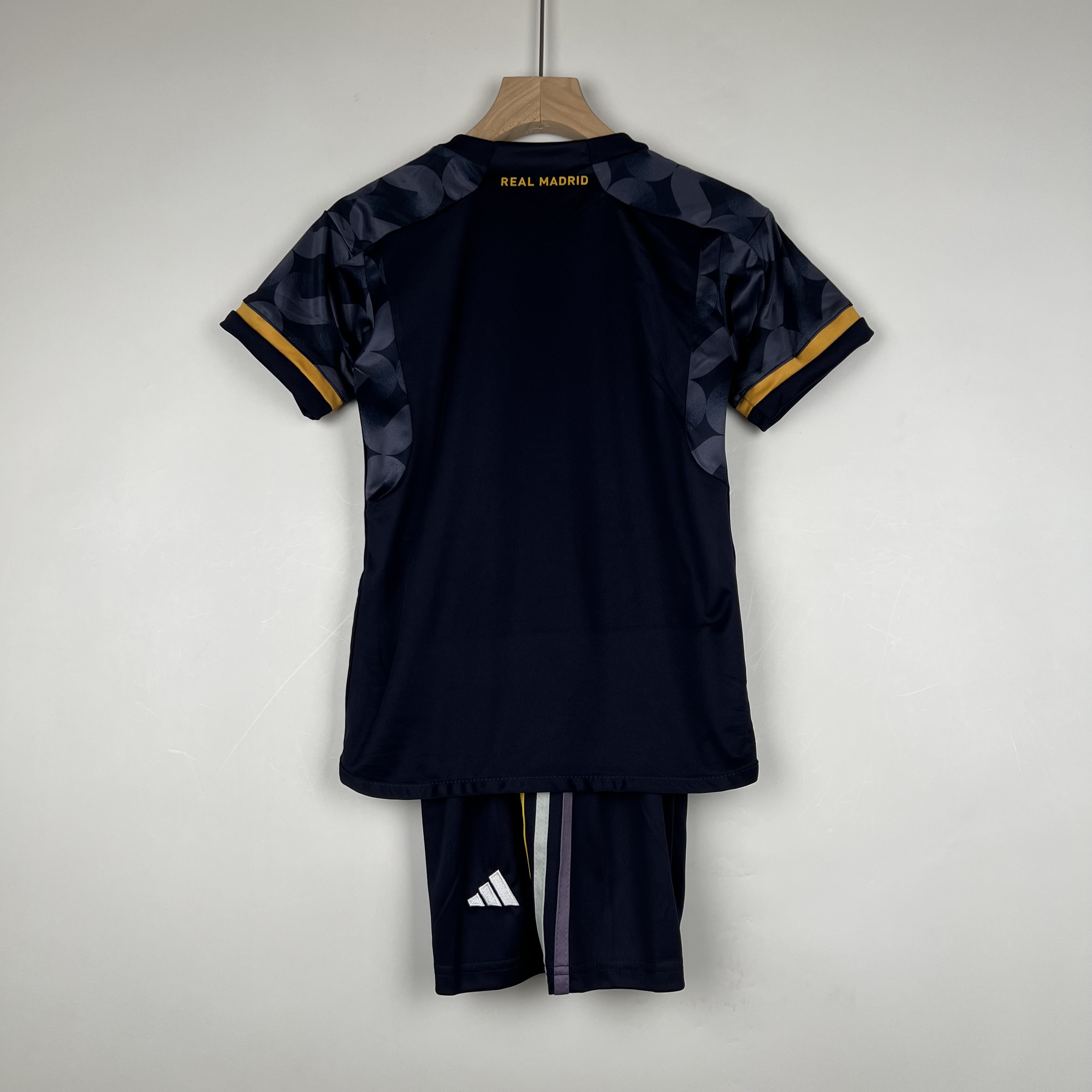 23-24 Real Madrid Away Kid Kit