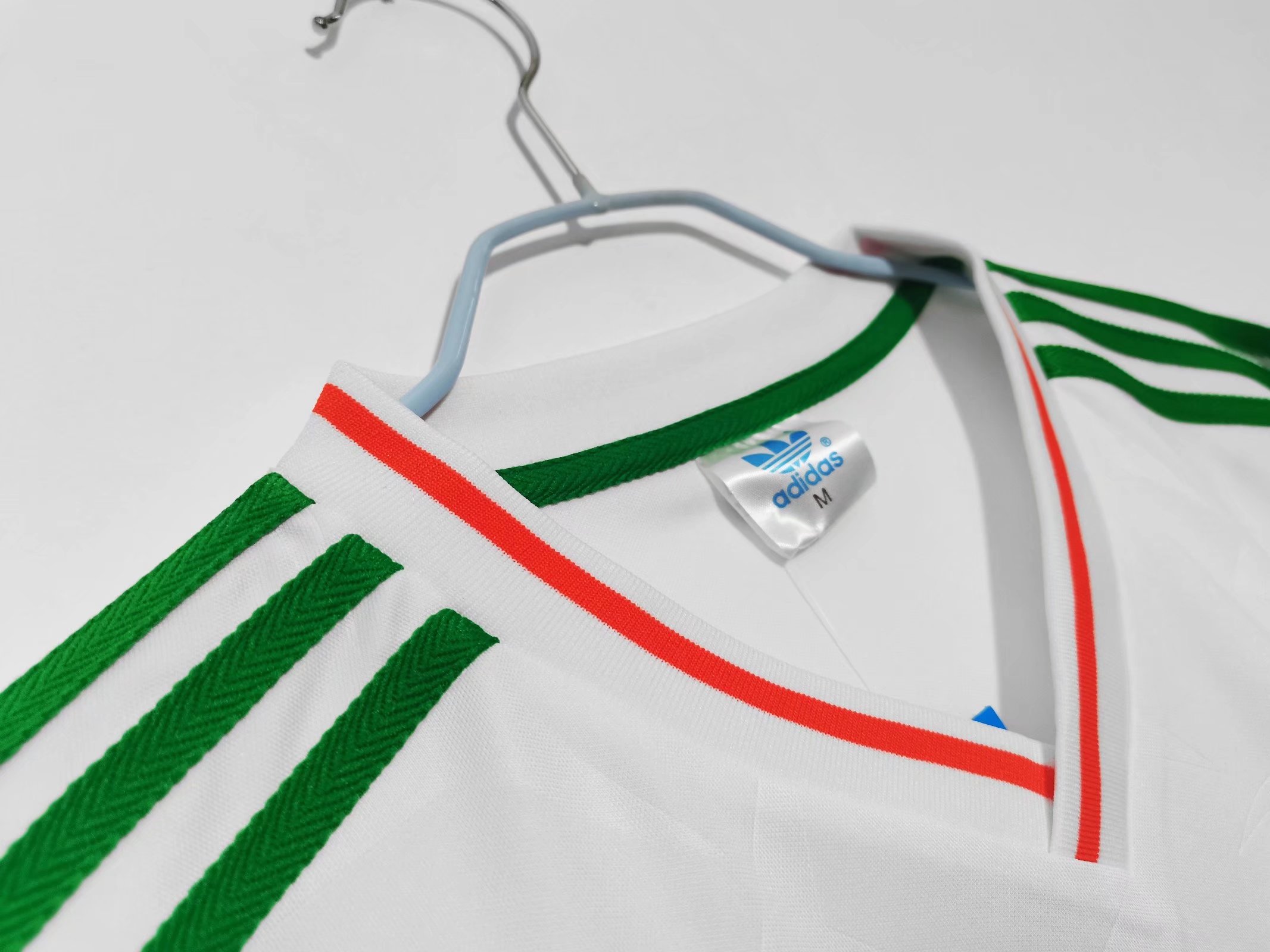 1990-92 Ireland Away Retro Jersey 1990-92 Ireland Away Retro Jersey