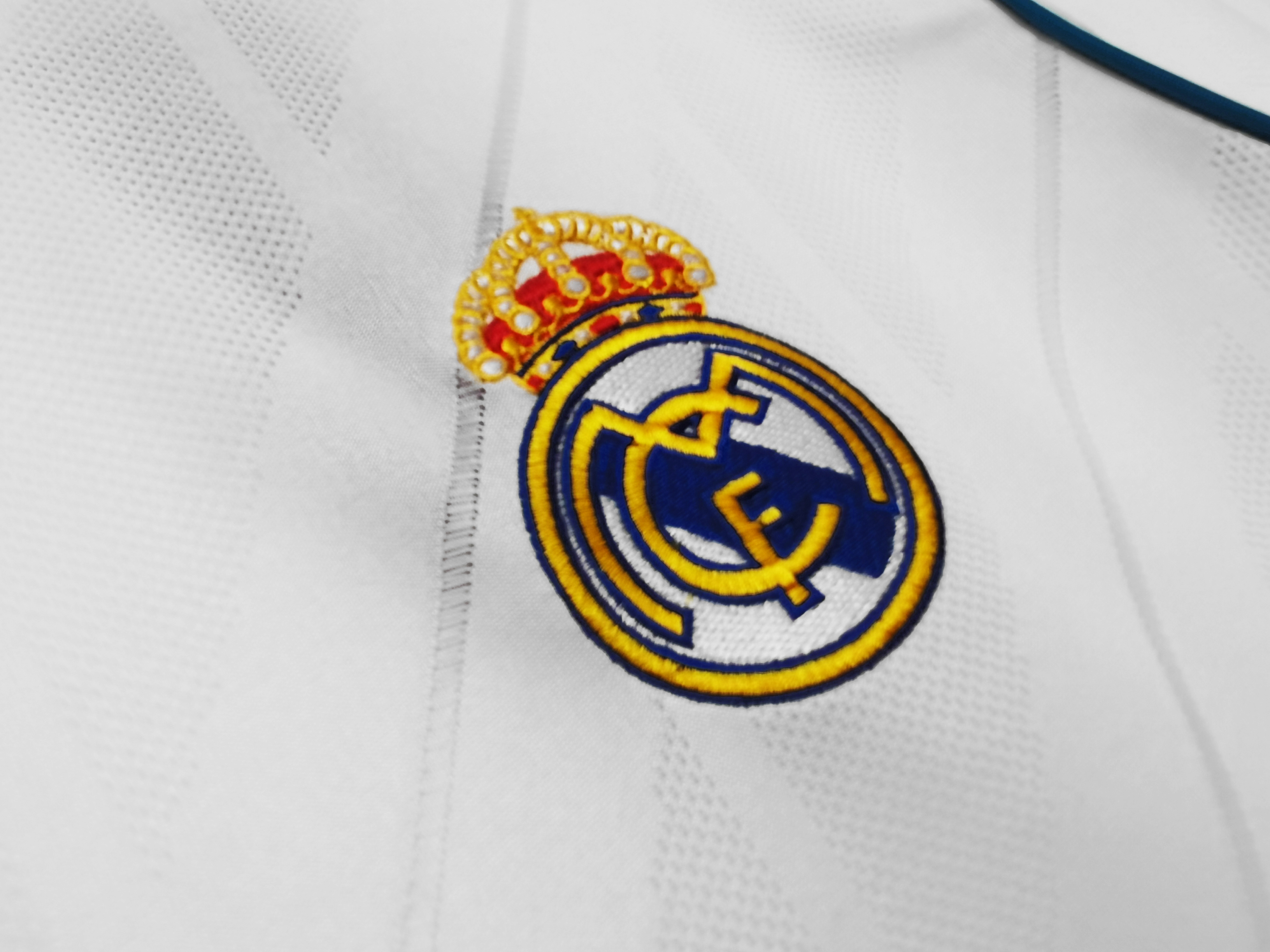 2017-18 Real Madrid Home Retro Jersey