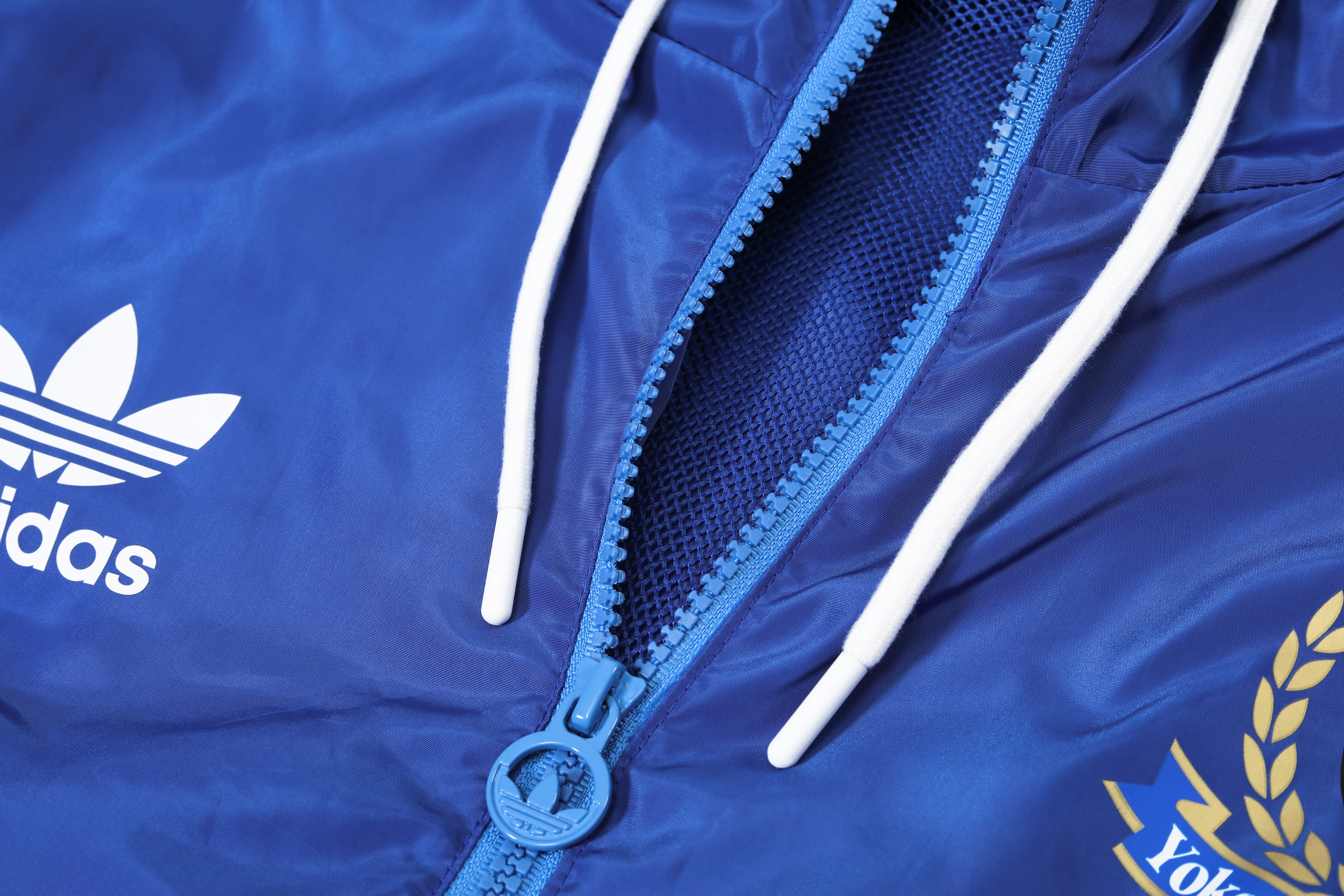 2023 Yokohama F. Marinos Player Hooded Windbreaker 2023 Yokohama F. Marinos Player Hooded Windbreaker