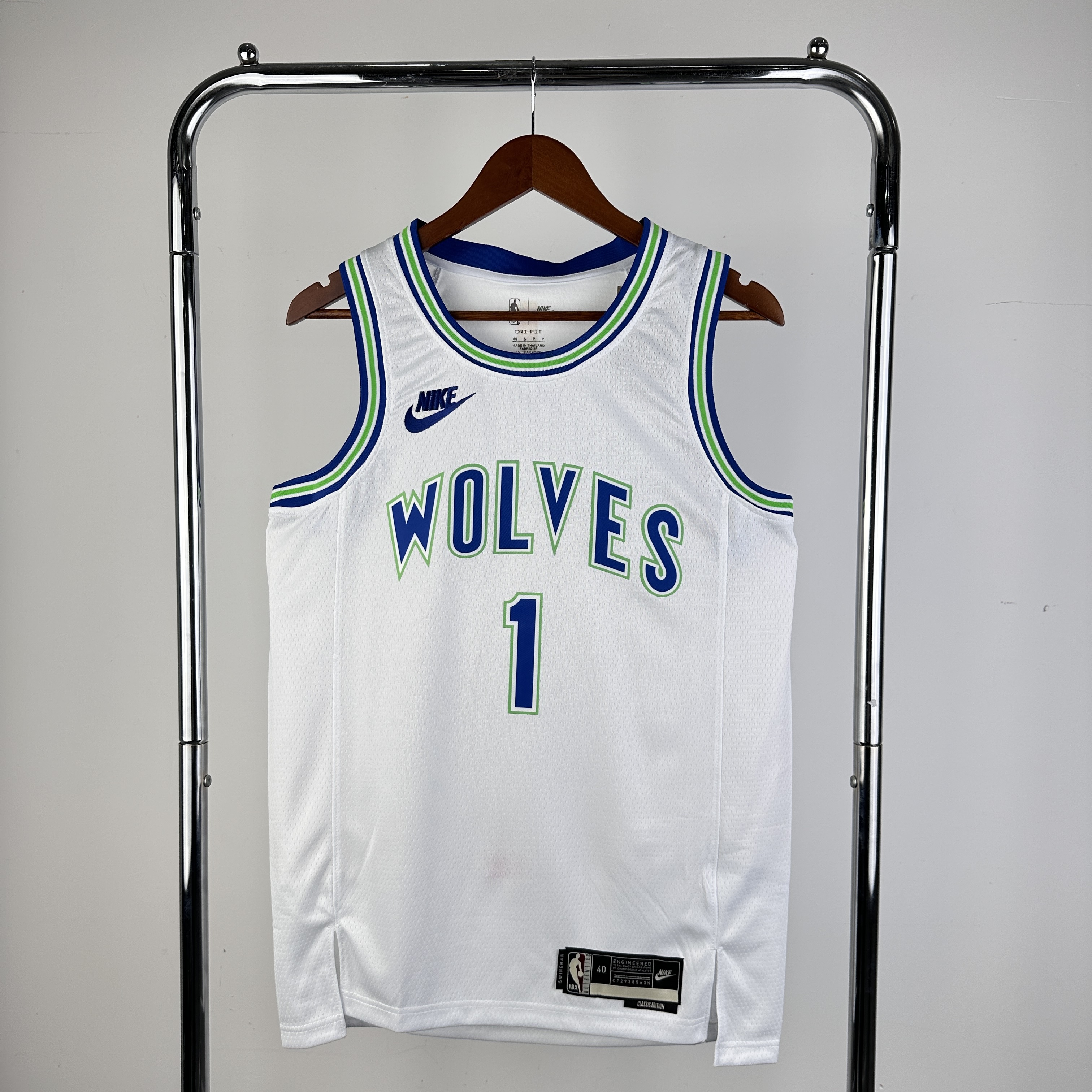 23-24 Minnesota Timberwolves Classic Edition TOWNS #32