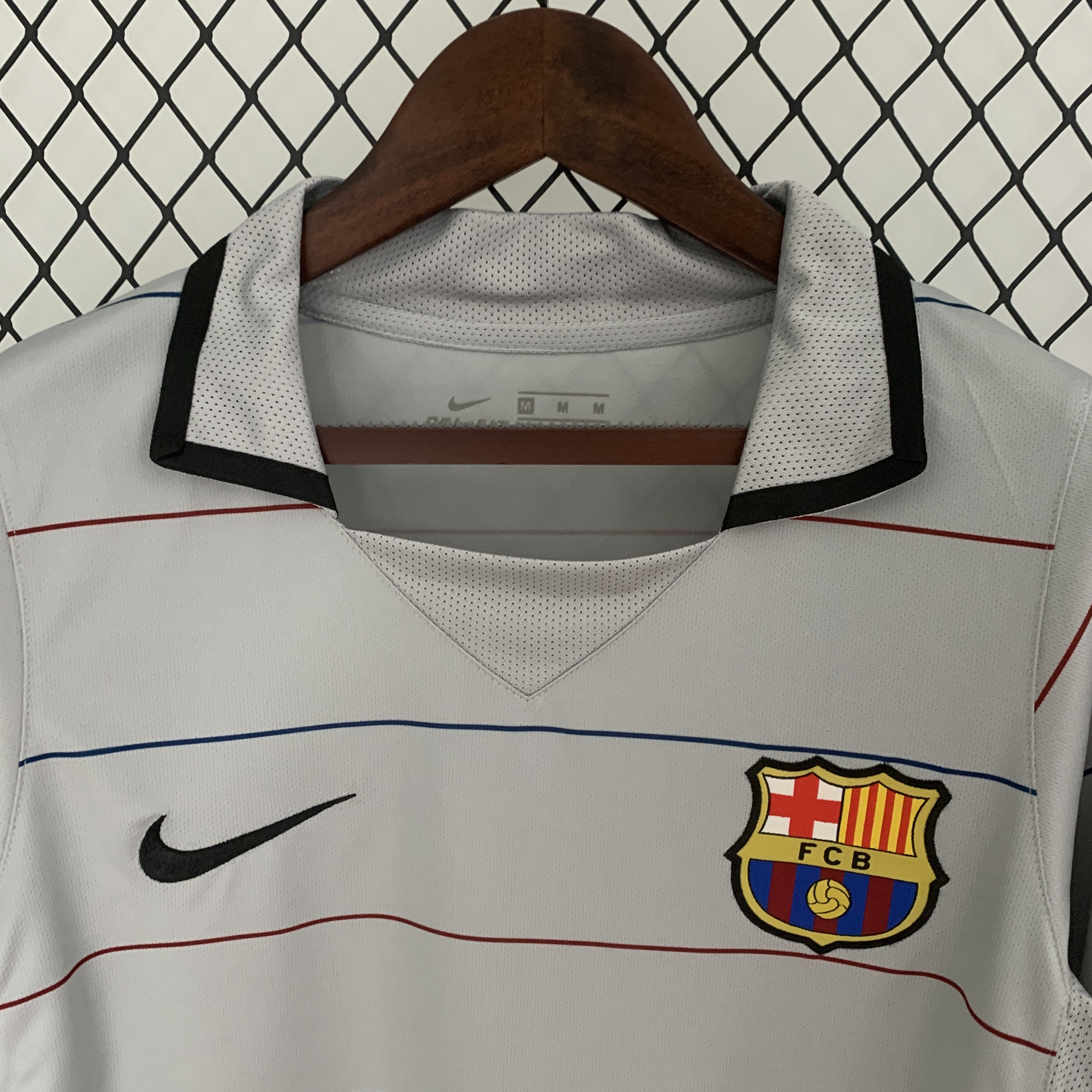 2003-04 Barcelona Away Retro Jersey