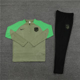 23-24 Atletico Madrid Green Player Version Training Suit/23-24马竞绿色半拉训练服，球员版
