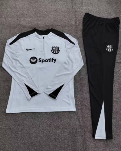 24-25 Barcelona grey Player Version Training Suit/24-25巴萨半拉训练服，球员版