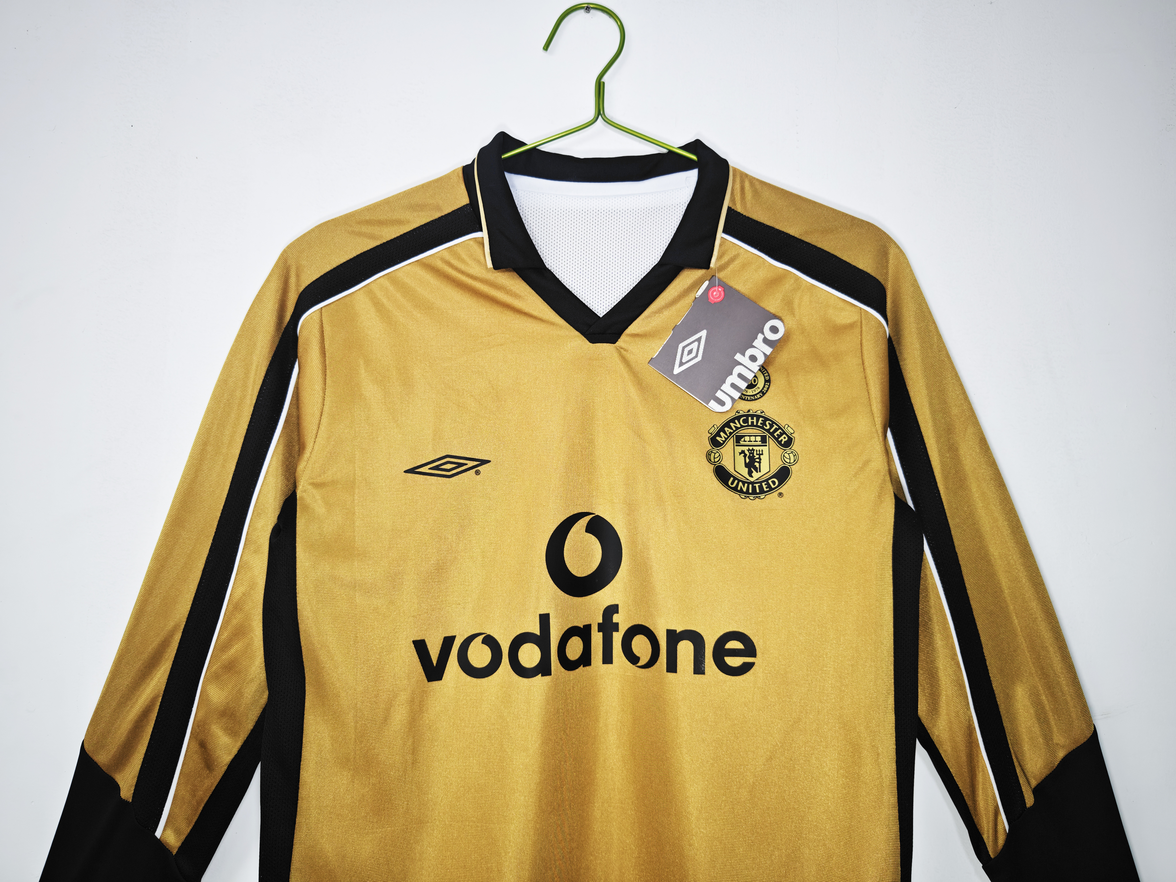 MANCHESTER UNITED 2001 2002 AWAY SHIRT REVERSIBLE FOOTBALL