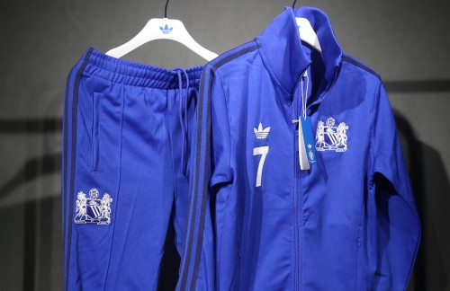 24-25 Manchester United Blue Retro Jacket Suit/ 24-25 曼联蓝色复古夹克套装