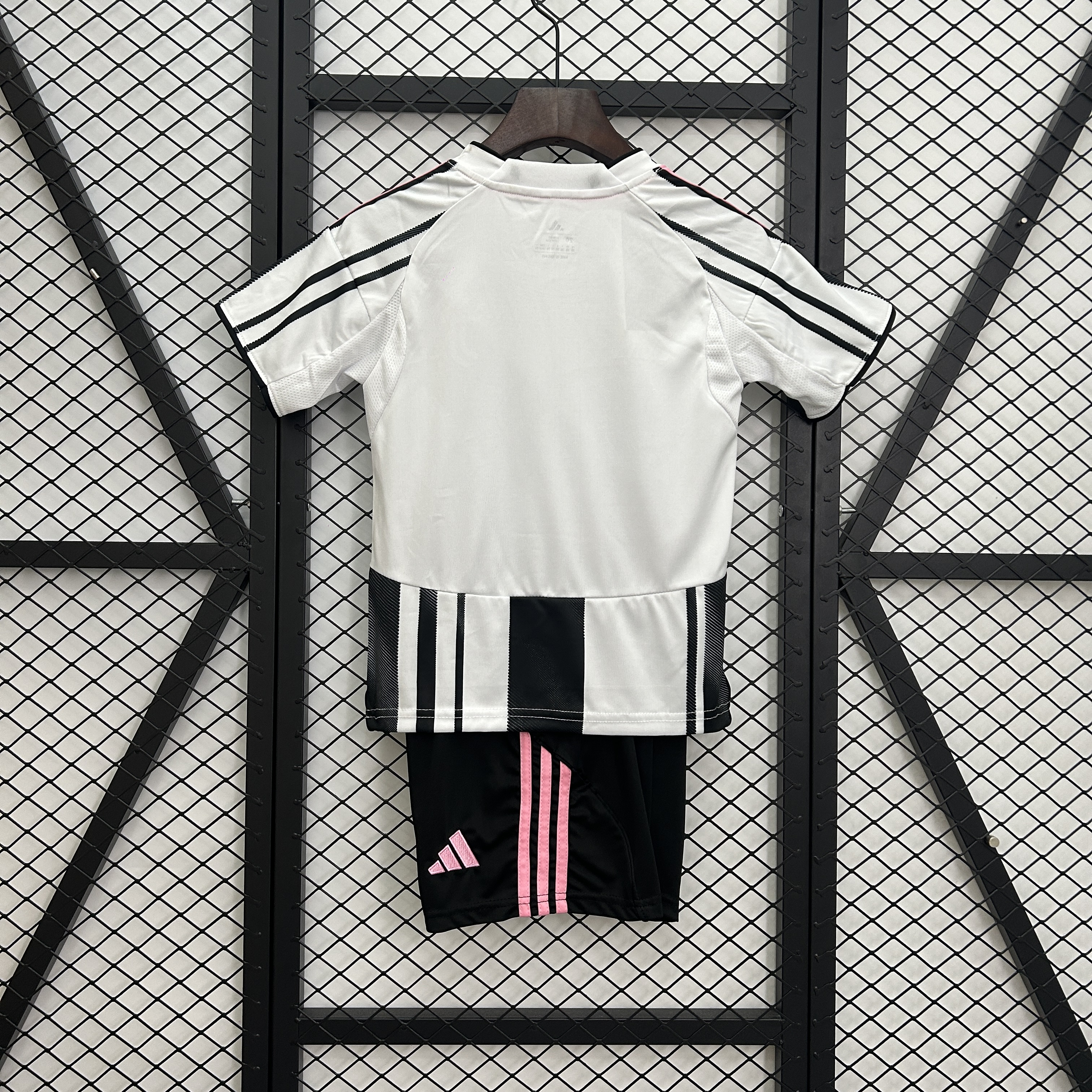 25-26 Juventus Home kidkit /25-26 尤文图斯主场童装