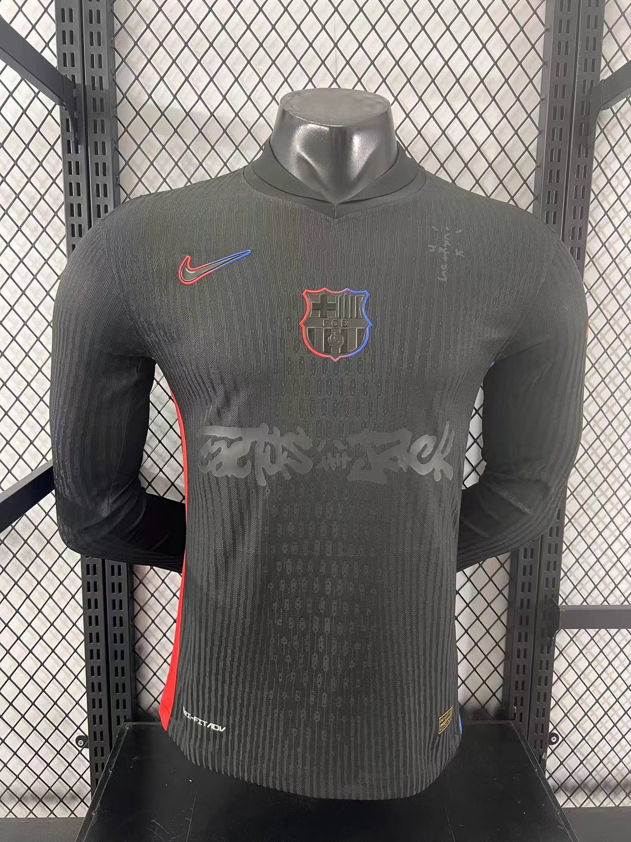 Travis scott × Barcelona Lサイズ オーセンティック仕様 SIGNED | Limited Edition FC BARCELONA x TRAVIS SCOTT 24/25