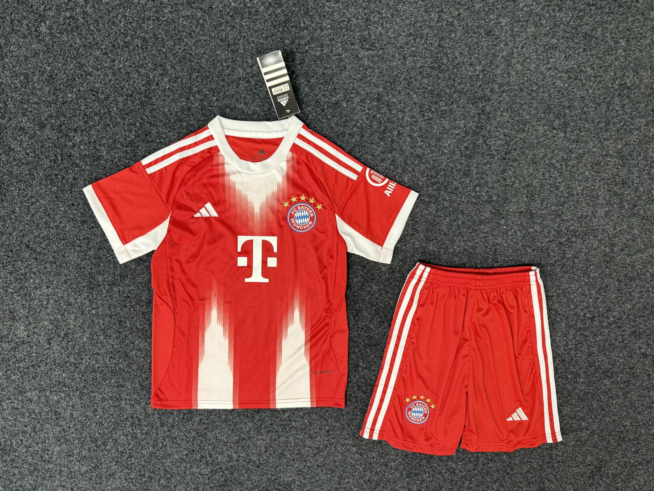 【SALE／55%OFF】 25-26 Bayern Kit Kid Home Munich シューズ