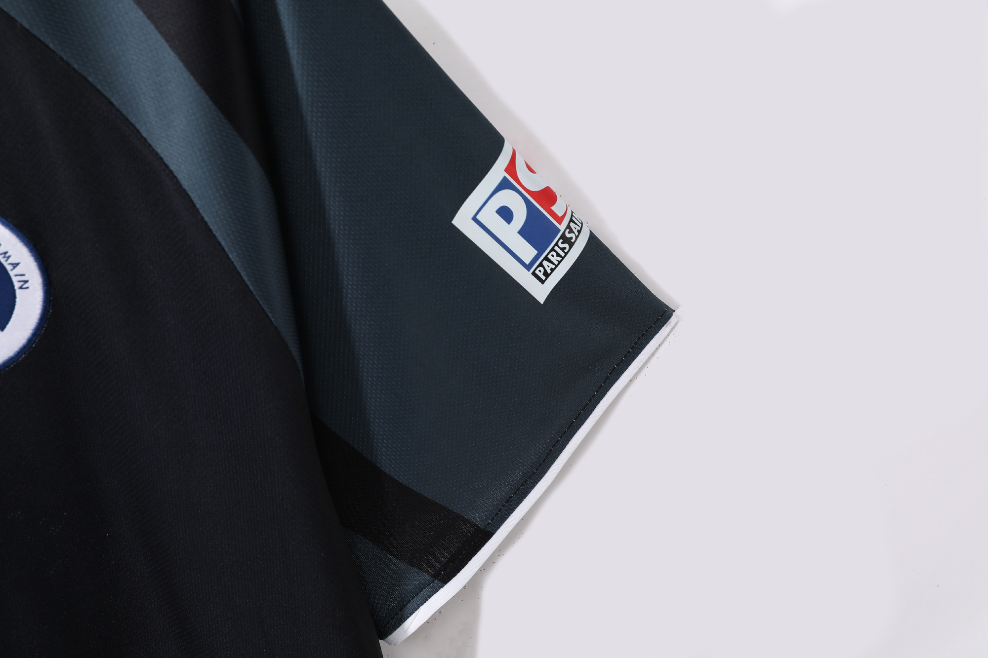 01-02 PSG Third Retro Jersey