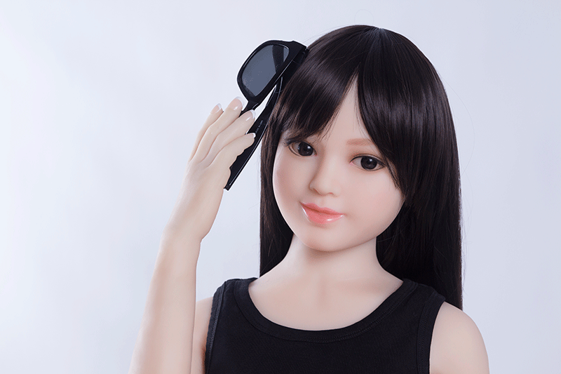 童颜 ラブドール