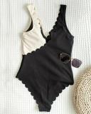 Colorblock Scallop Trim Padded One Piece Swimsuit