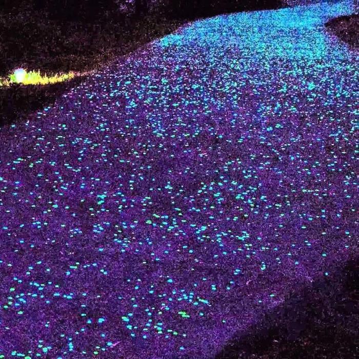 Glow-In-The-Dark Luminous Garden Pebbles - 100pcs