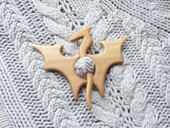 🔥LAST DAY 70% OFF🔥Brooch pin with wooden animal pattern (sweater clip)🔥